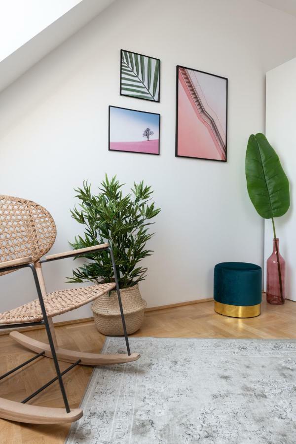 Gozsdu Design Apartment Budapest Bagian luar foto