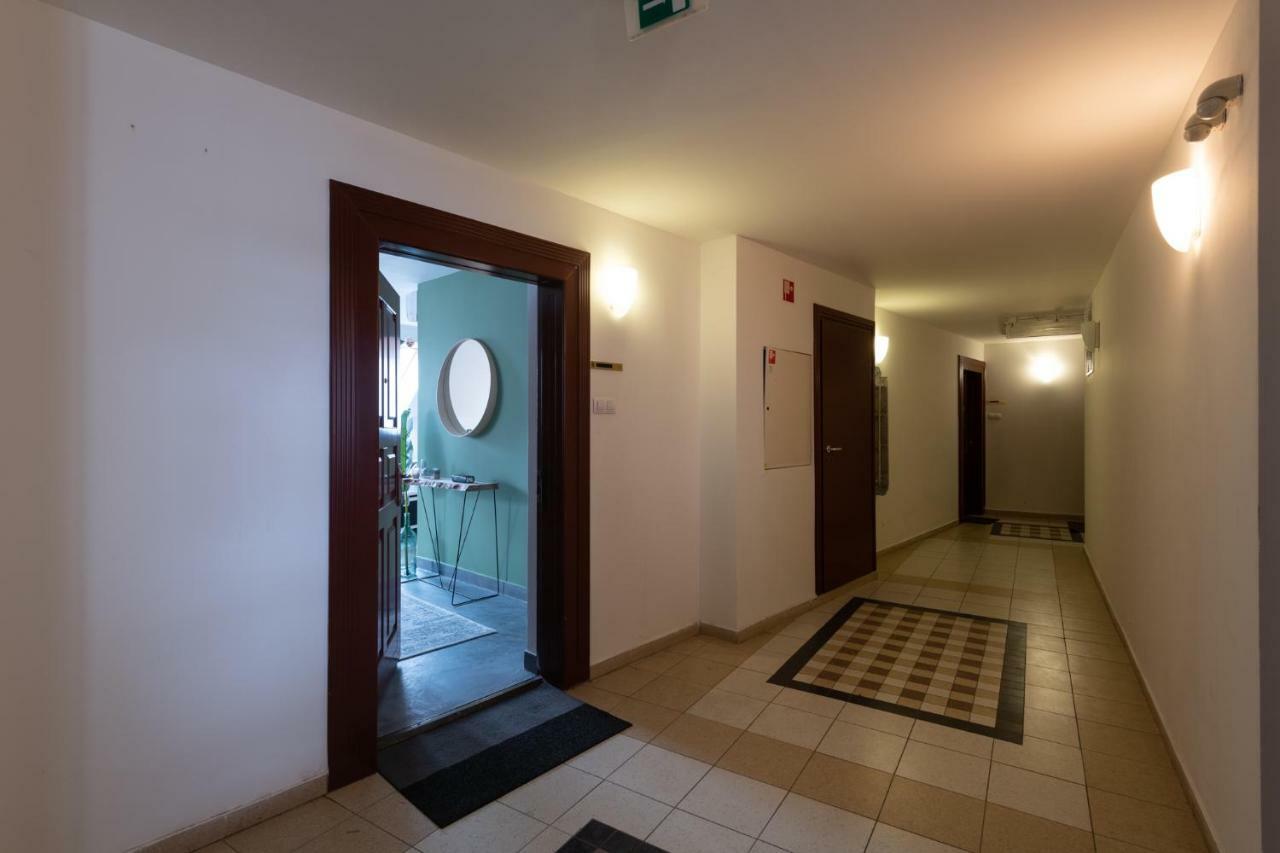 Gozsdu Design Apartment Budapest Bagian luar foto
