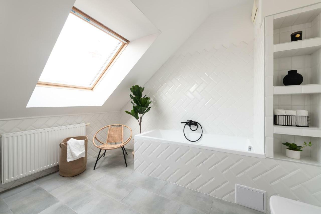Gozsdu Design Apartment Budapest Bagian luar foto