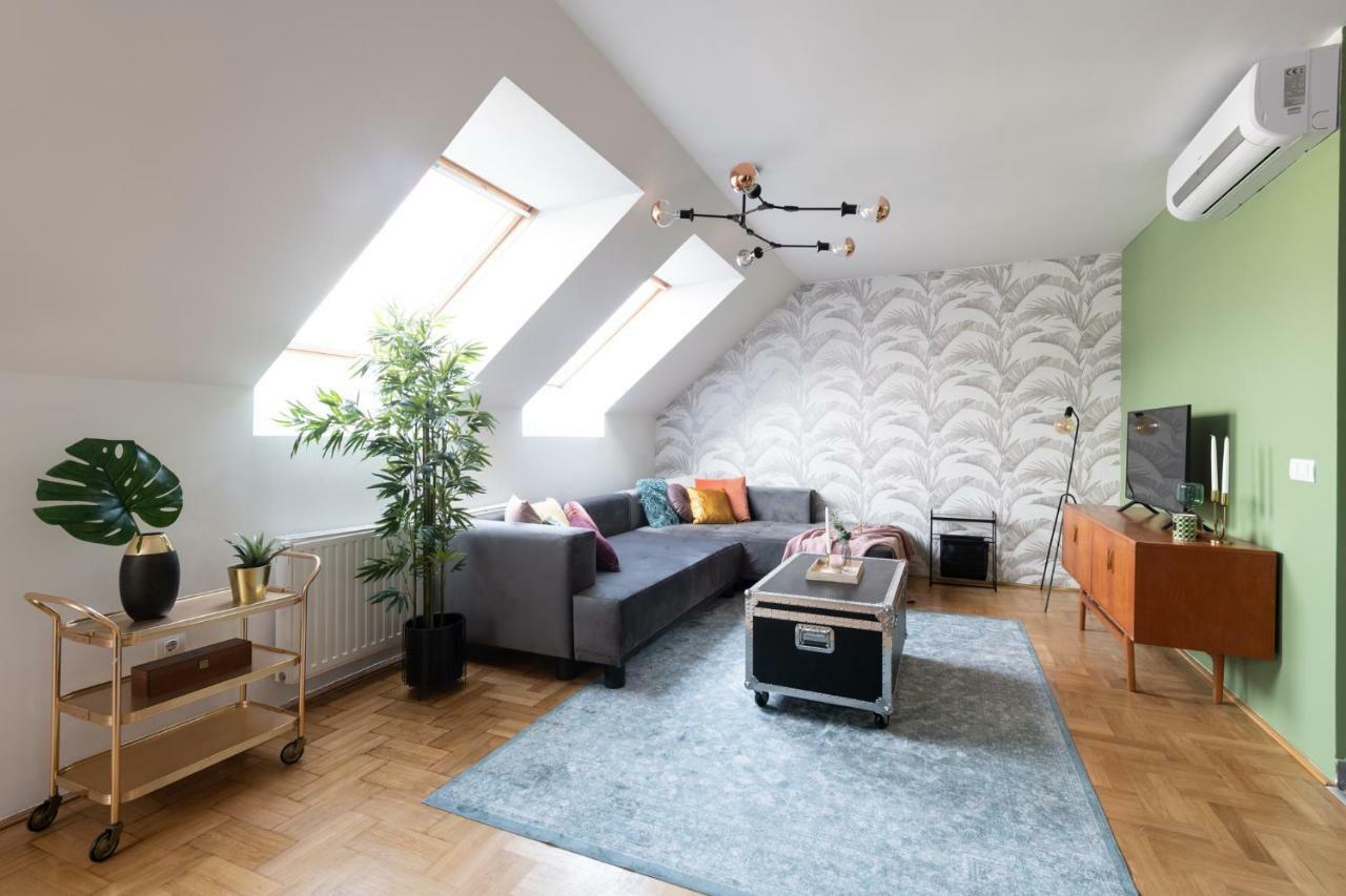 Gozsdu Design Apartment Budapest Bagian luar foto