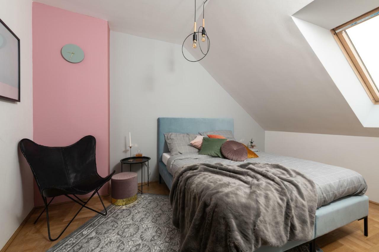 Gozsdu Design Apartment Budapest Bagian luar foto
